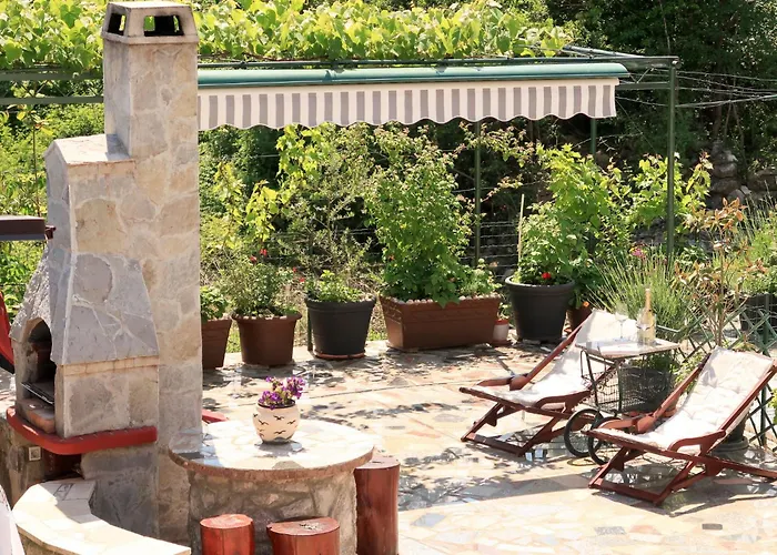 Nyaraló Margeta By Interhome *