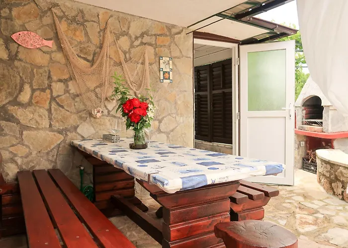 Nyaraló Margeta By Interhome *