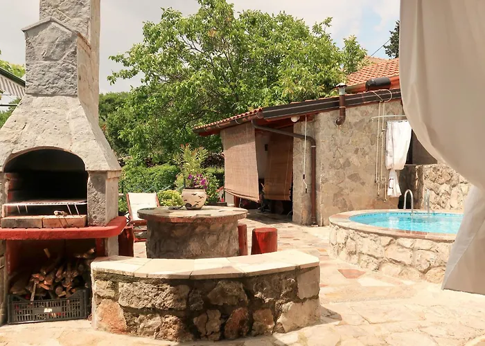 Nyaraló Margeta By Interhome Kornić