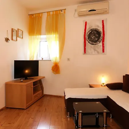 Margeta By Interhome Kornić